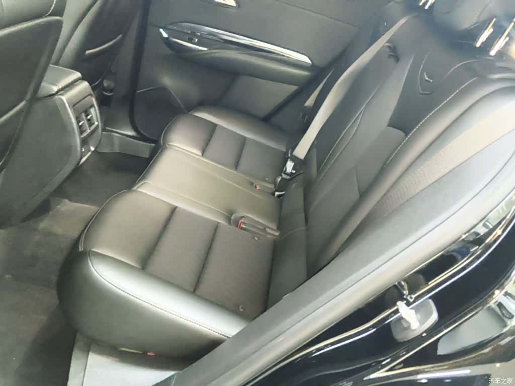Cadillac XT4, 2023 17