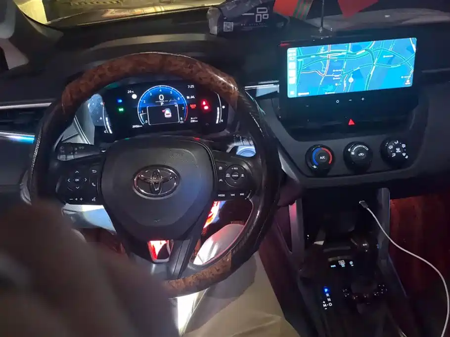 Toyota Corolla Sharp amplifier