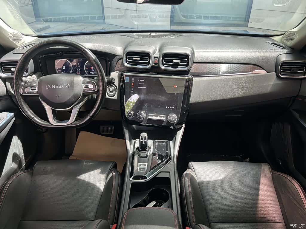 Lynk & Co 01, 2020 8