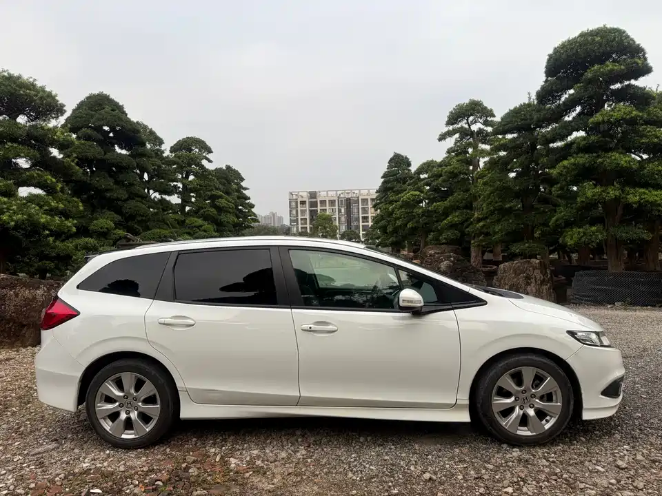 Honda Jade