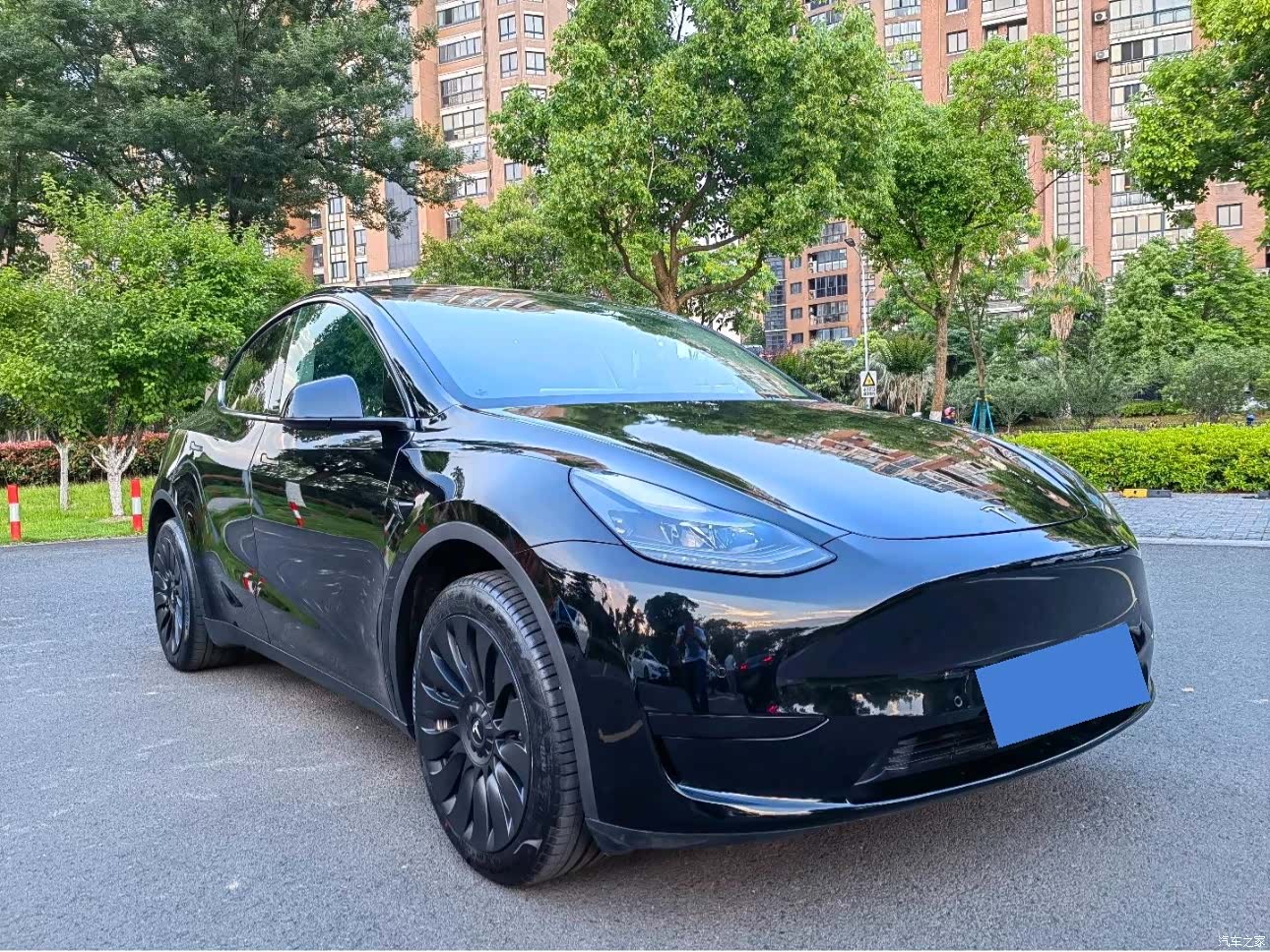 Tesla Model Y, 2022 3