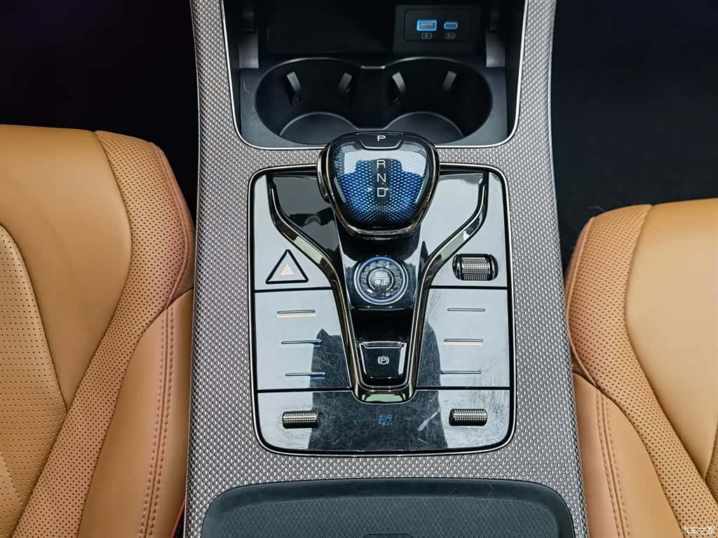 BYD Han, 2024 13