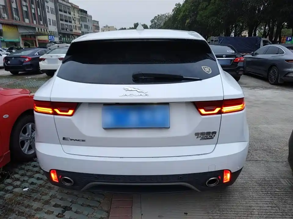Jaguar E-PACE