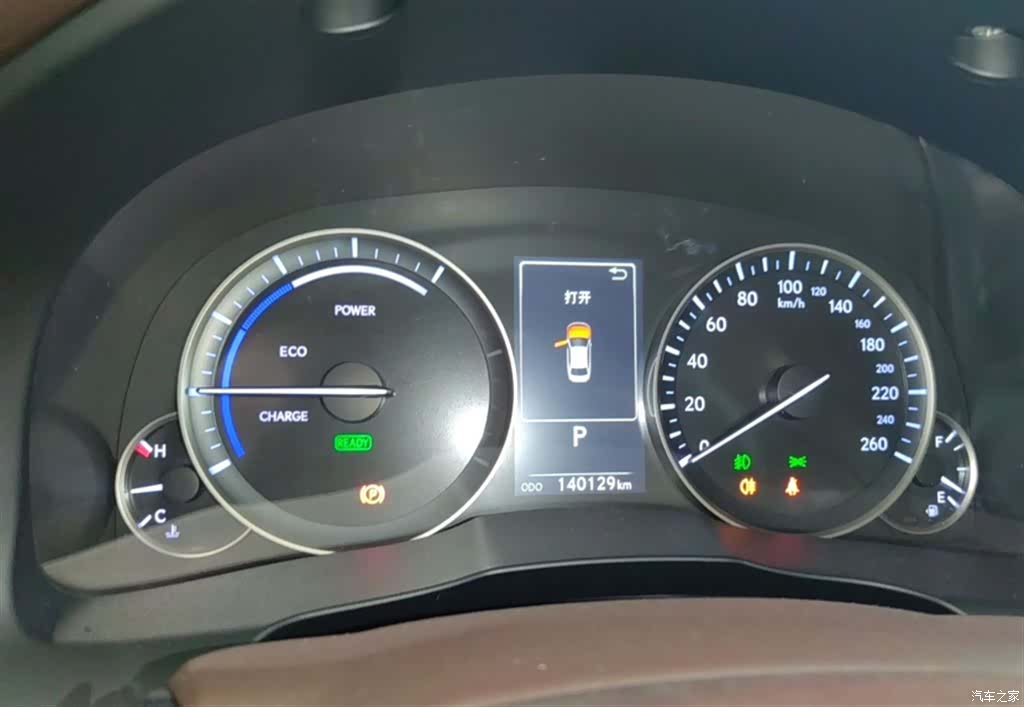 Lexus ES, 2018 все фото