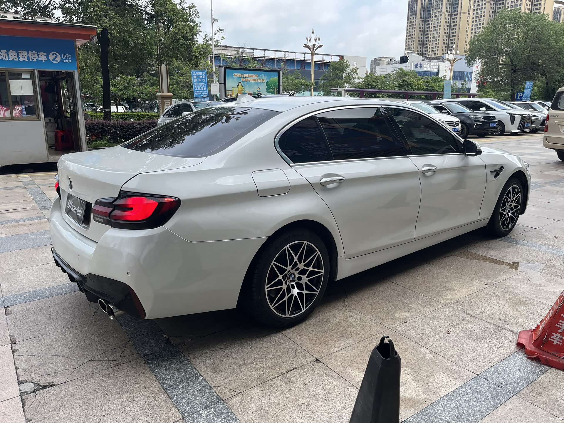BMW 5 Series, 2014 9