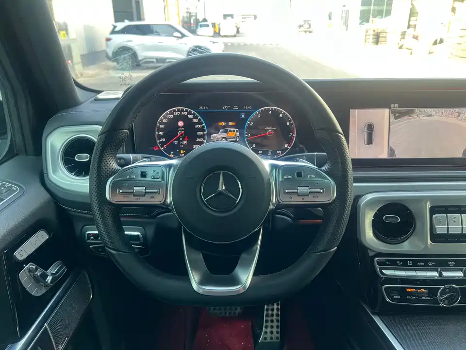 Mercedes-Benz G-class