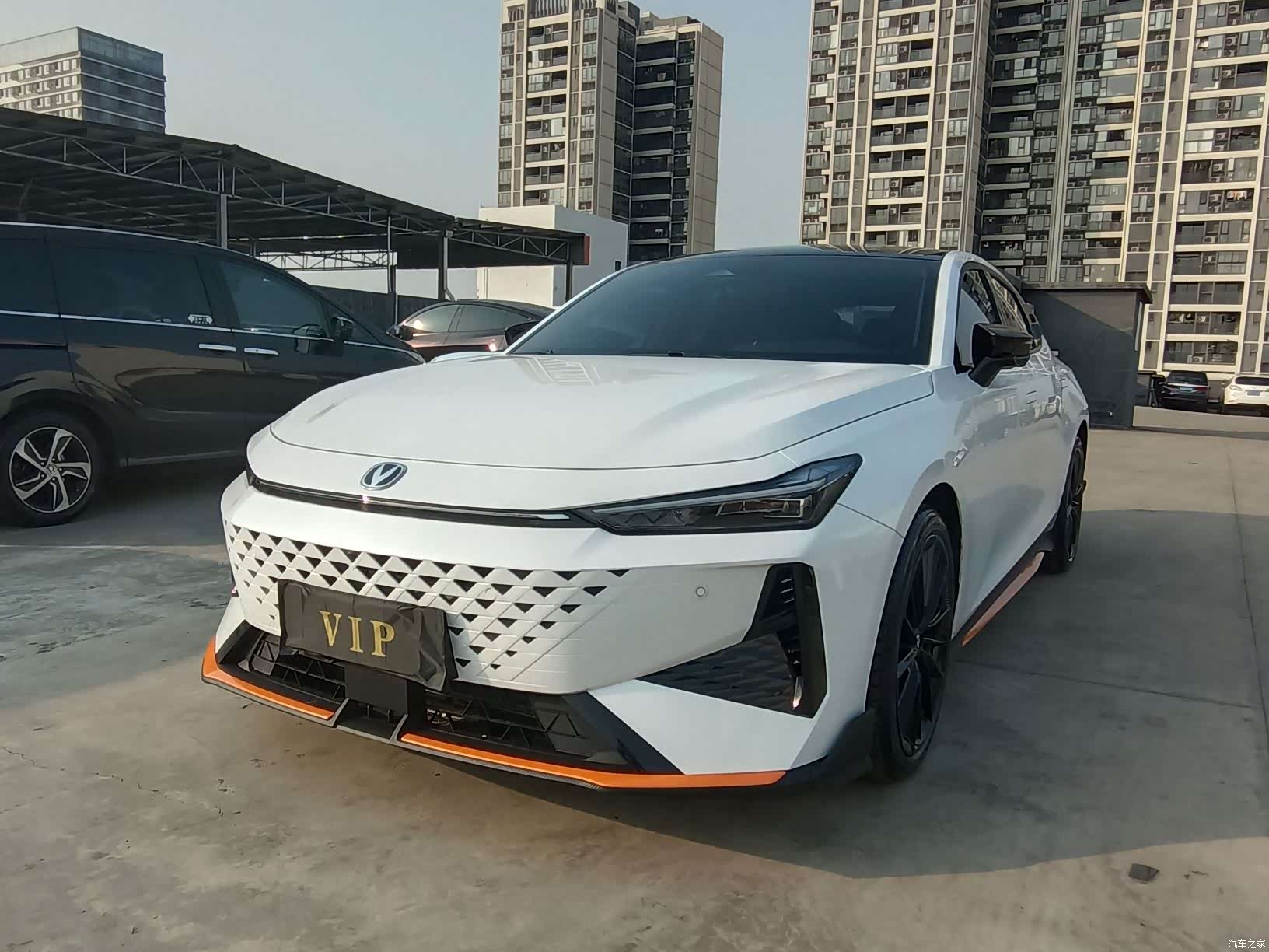 Changan UNI-V, 2024 1