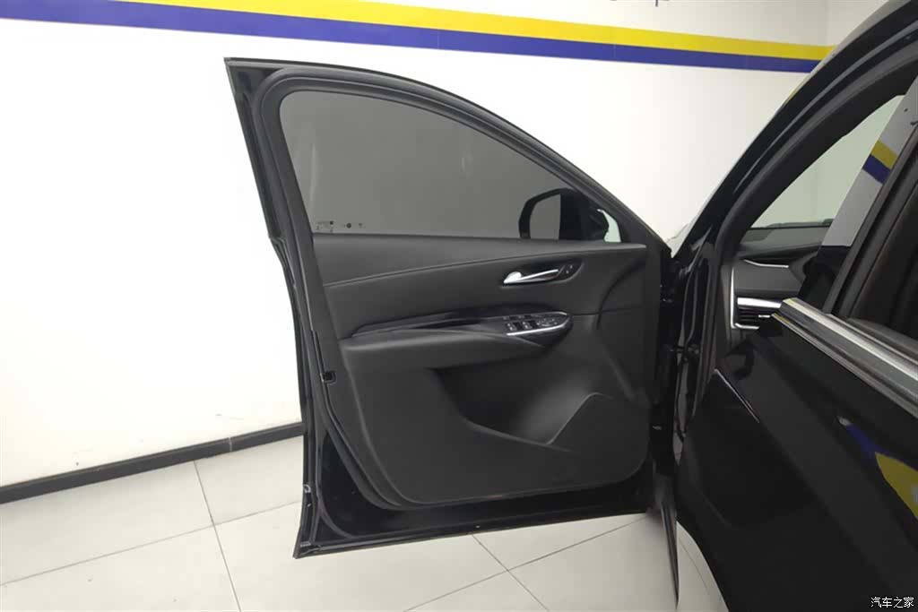 Cadillac XT4, 2021 7