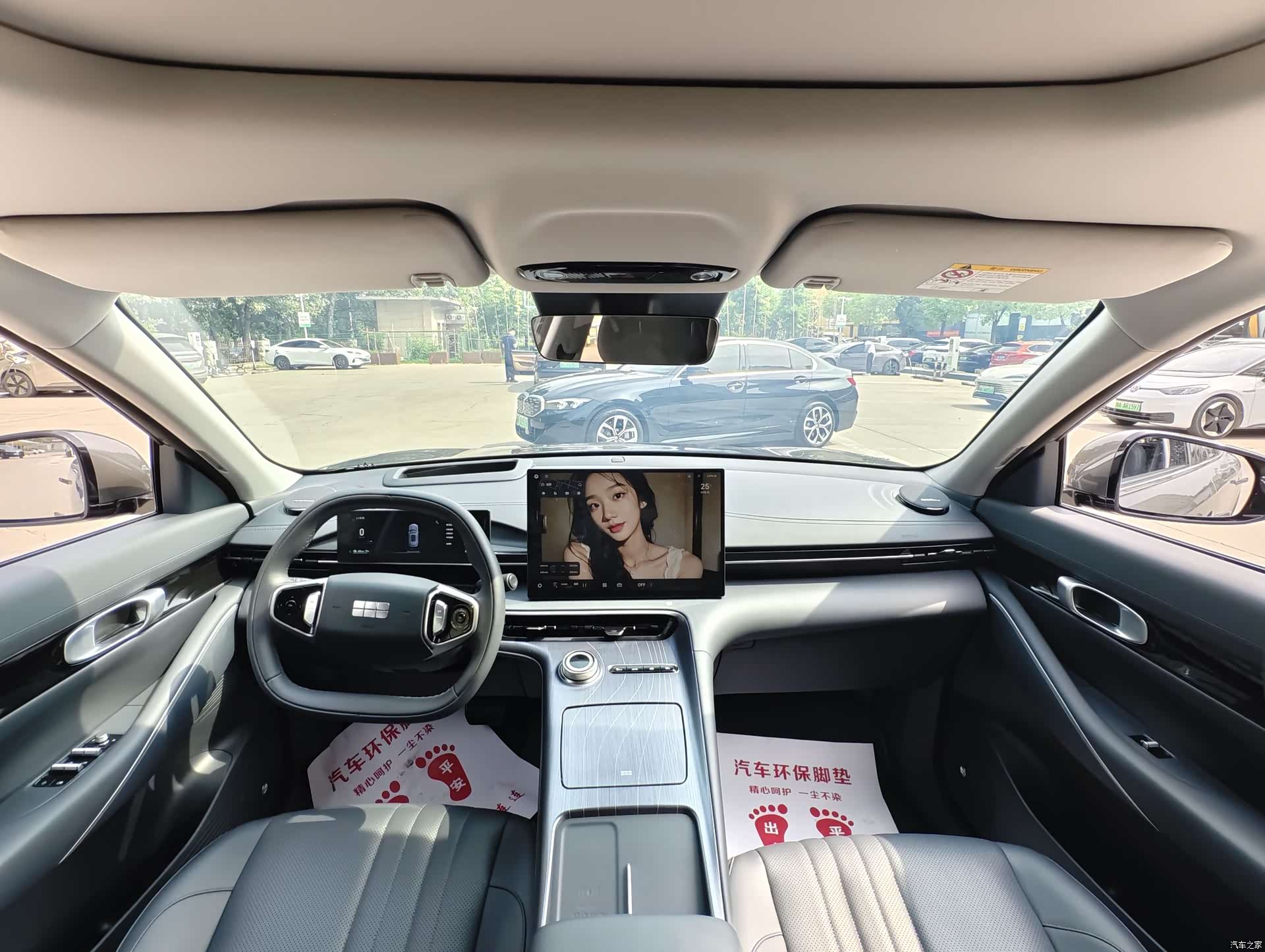 Geely Galaxy E5, 2025 11