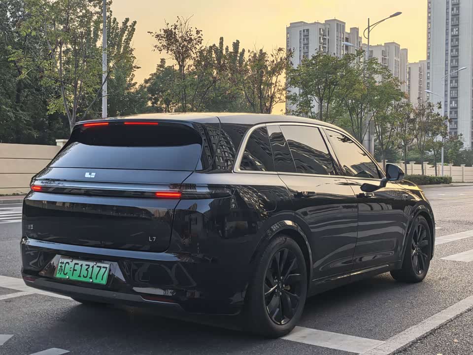 Li Auto Ideal L7
