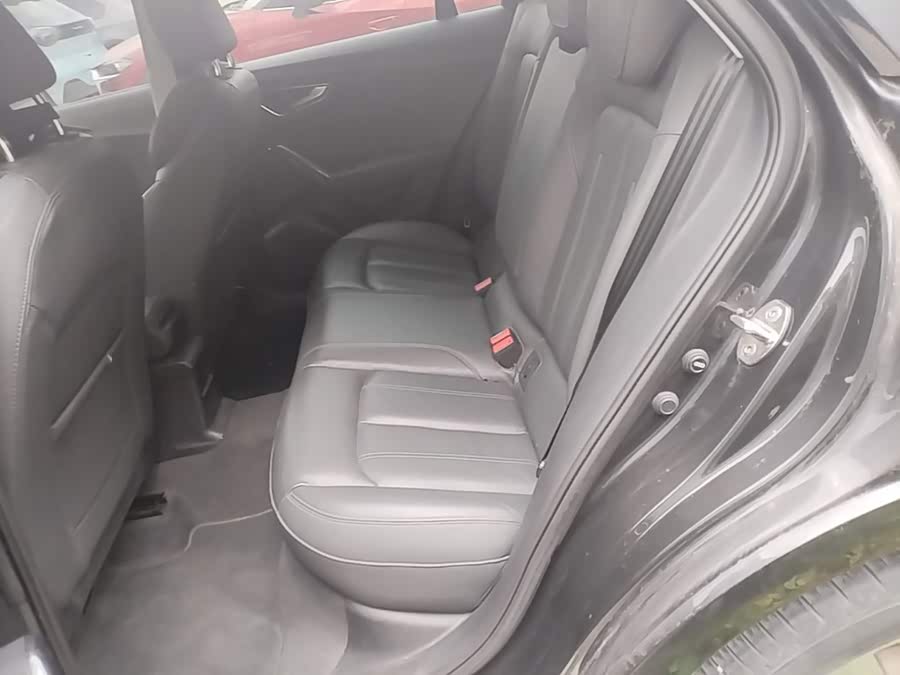 Audi Q2L 2022, фото 17