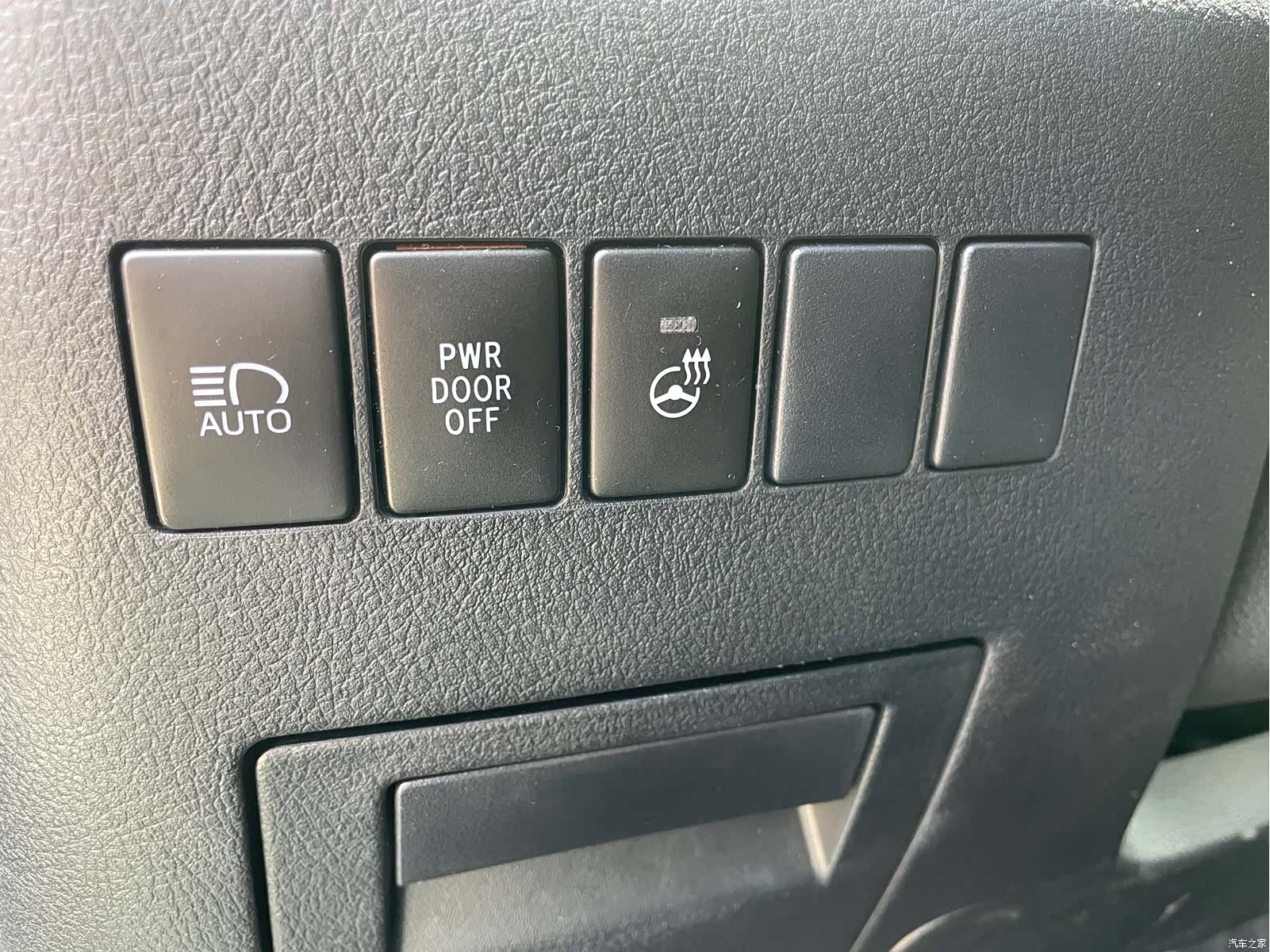 Toyota Vellfire, 2020 17