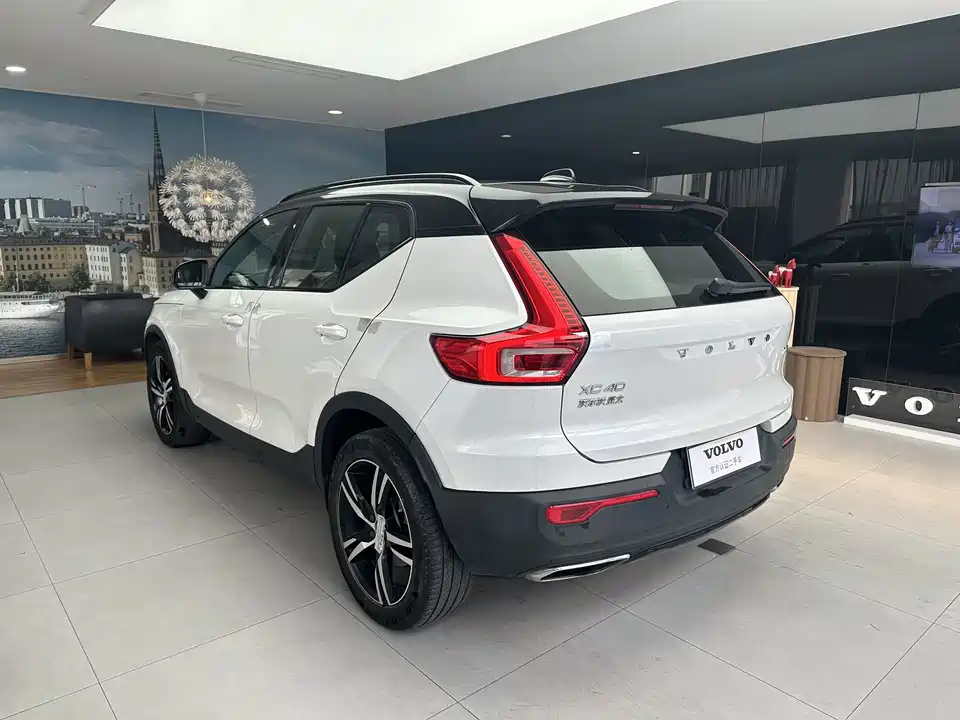 Volvo XC40