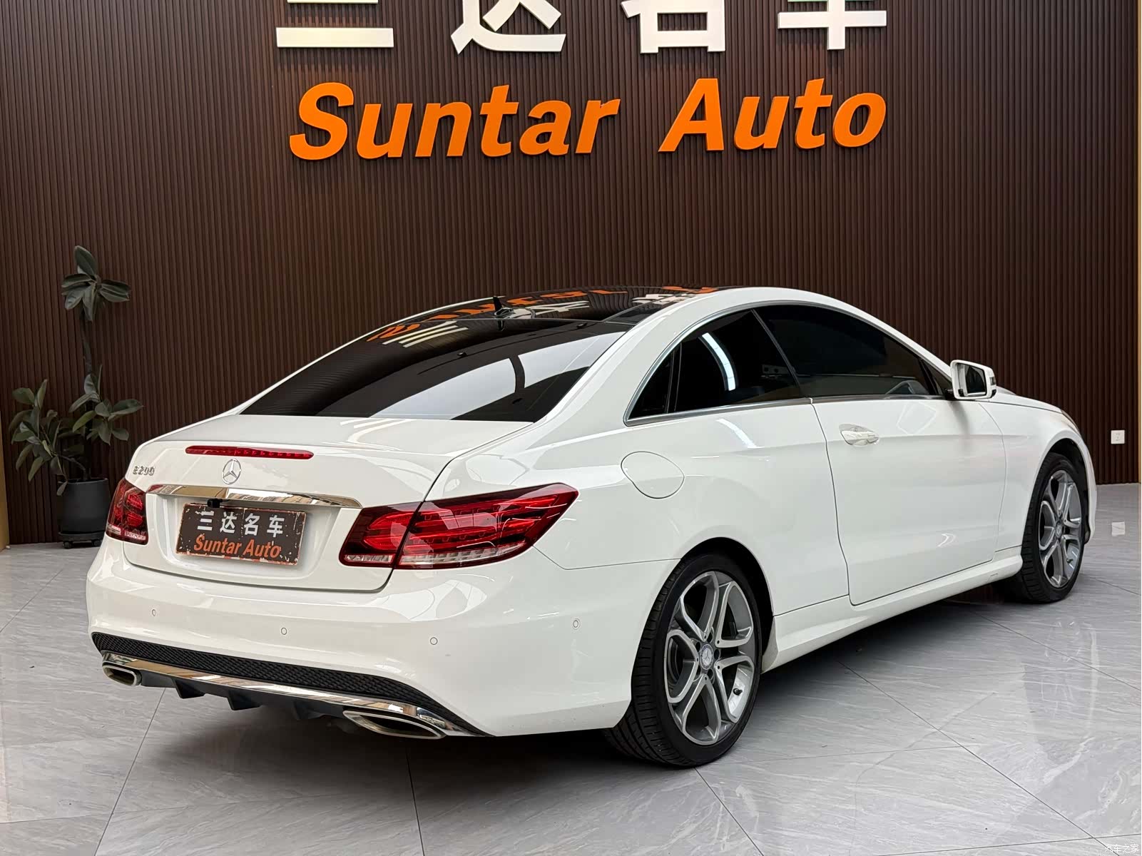 Mercedes-Benz E-Class, 2014 6