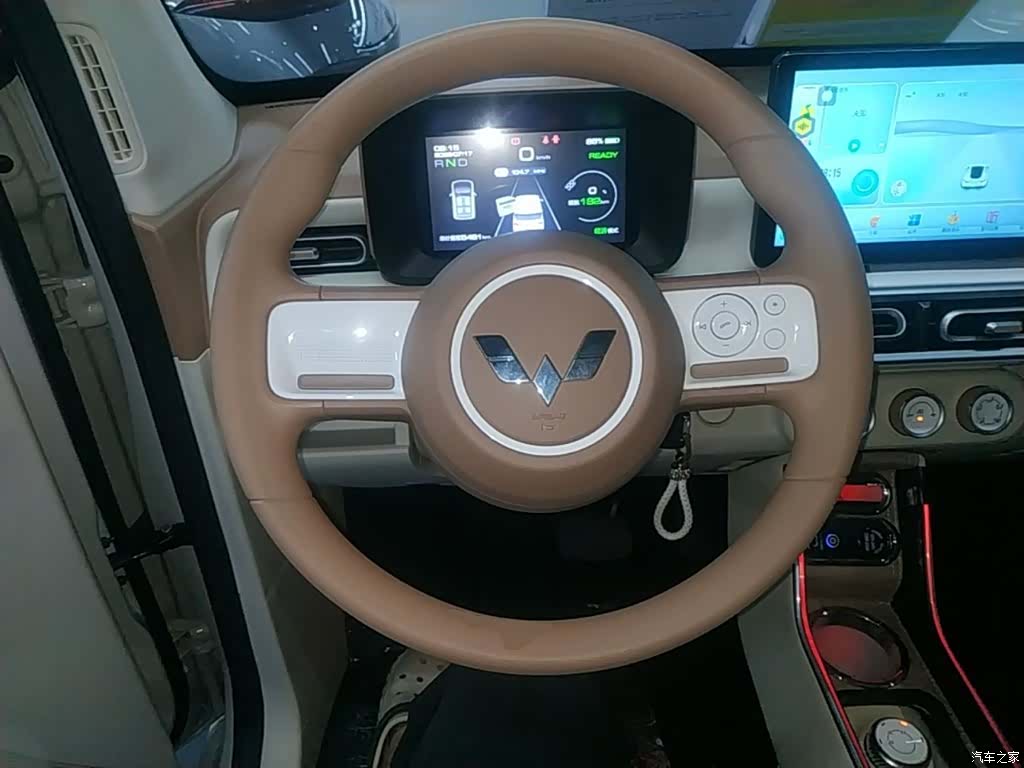 Wuling MINIEV, 2025 11