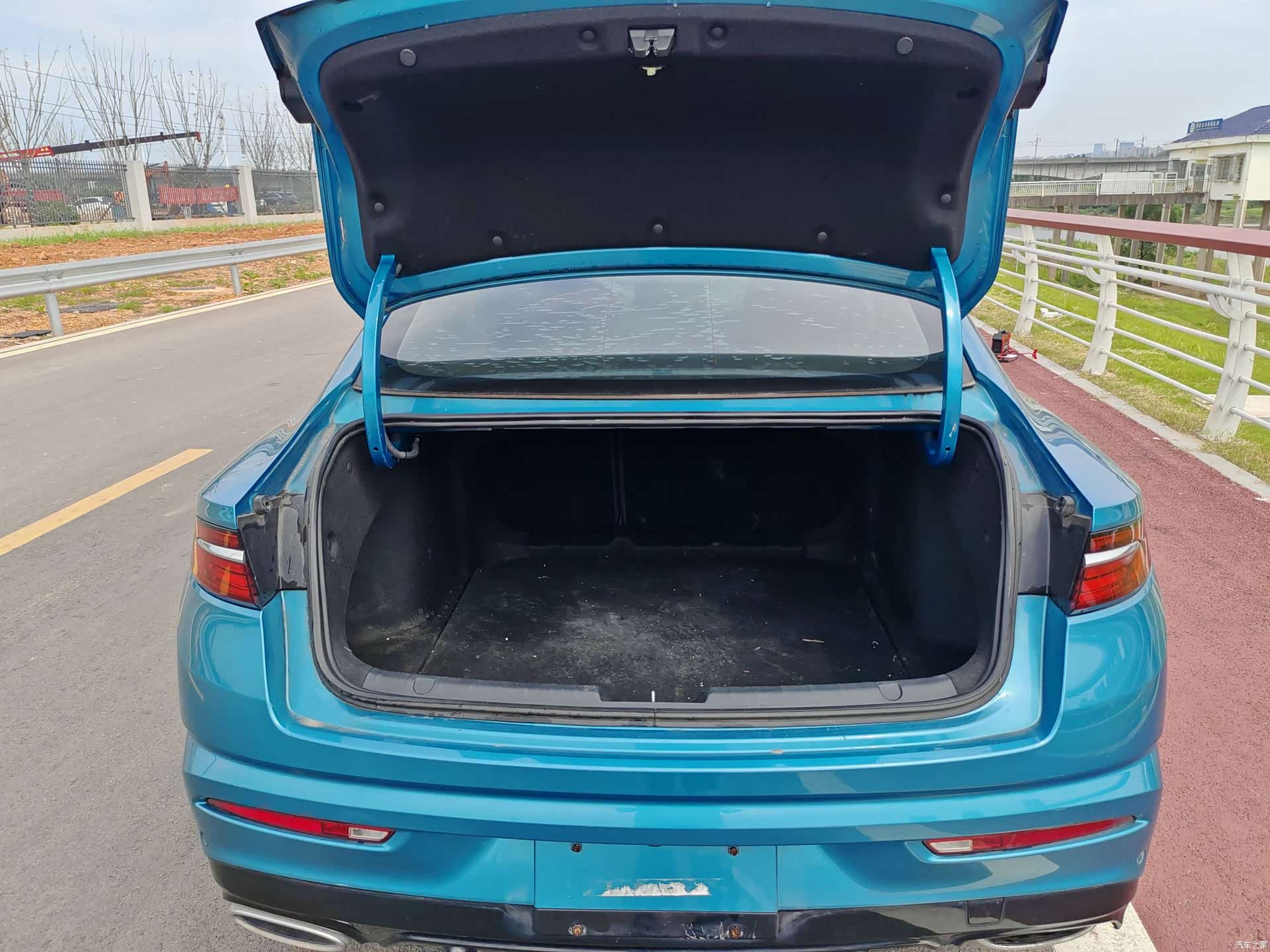 Geely Preface, 2021 15
