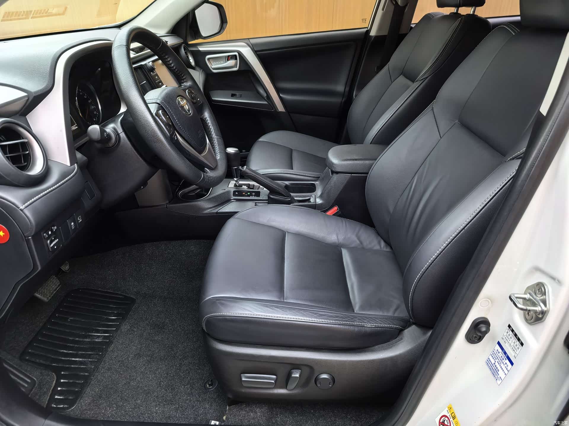 Toyota RAV4, 2016 6