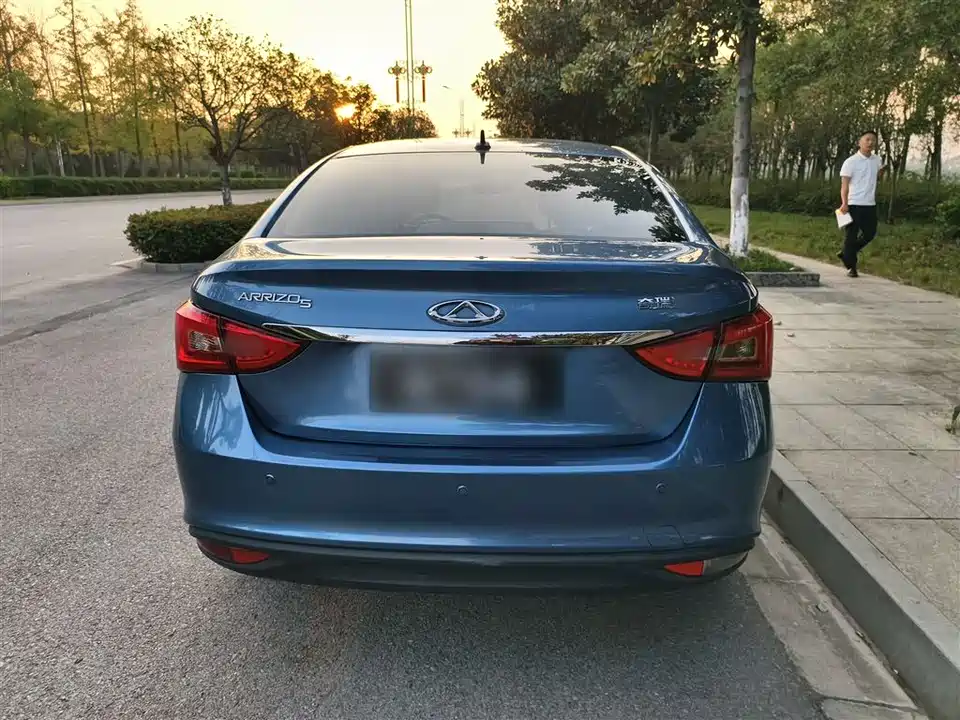Chery Arrizo 5