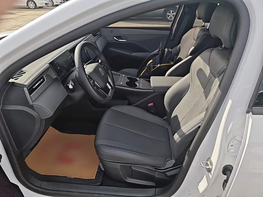 BYD Qin PLUS 2026, фото 14