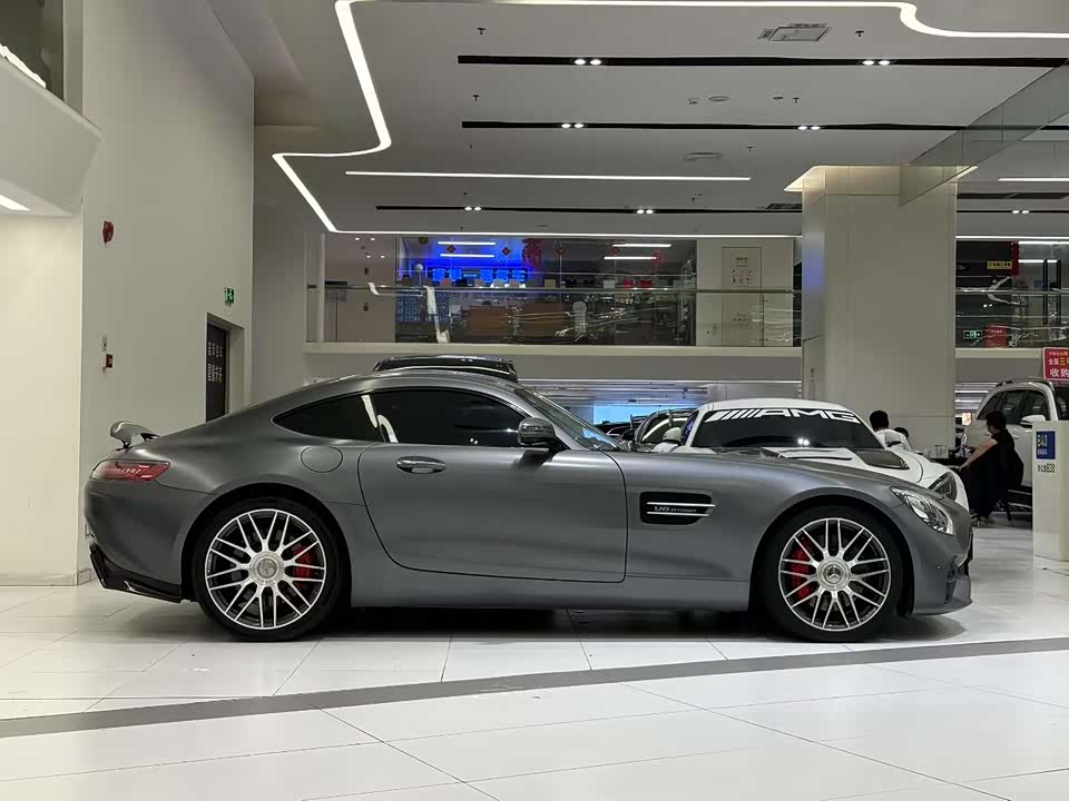 Mercedes-Benz AMG GT