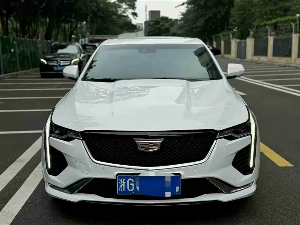 Cadillac CT4