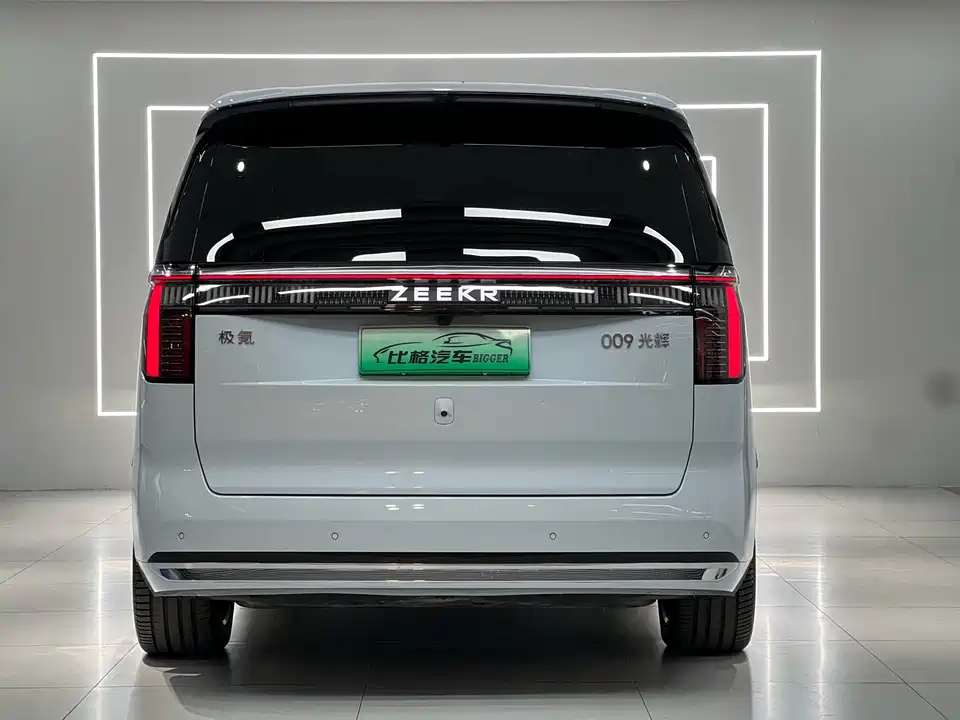 Zeekr 009
