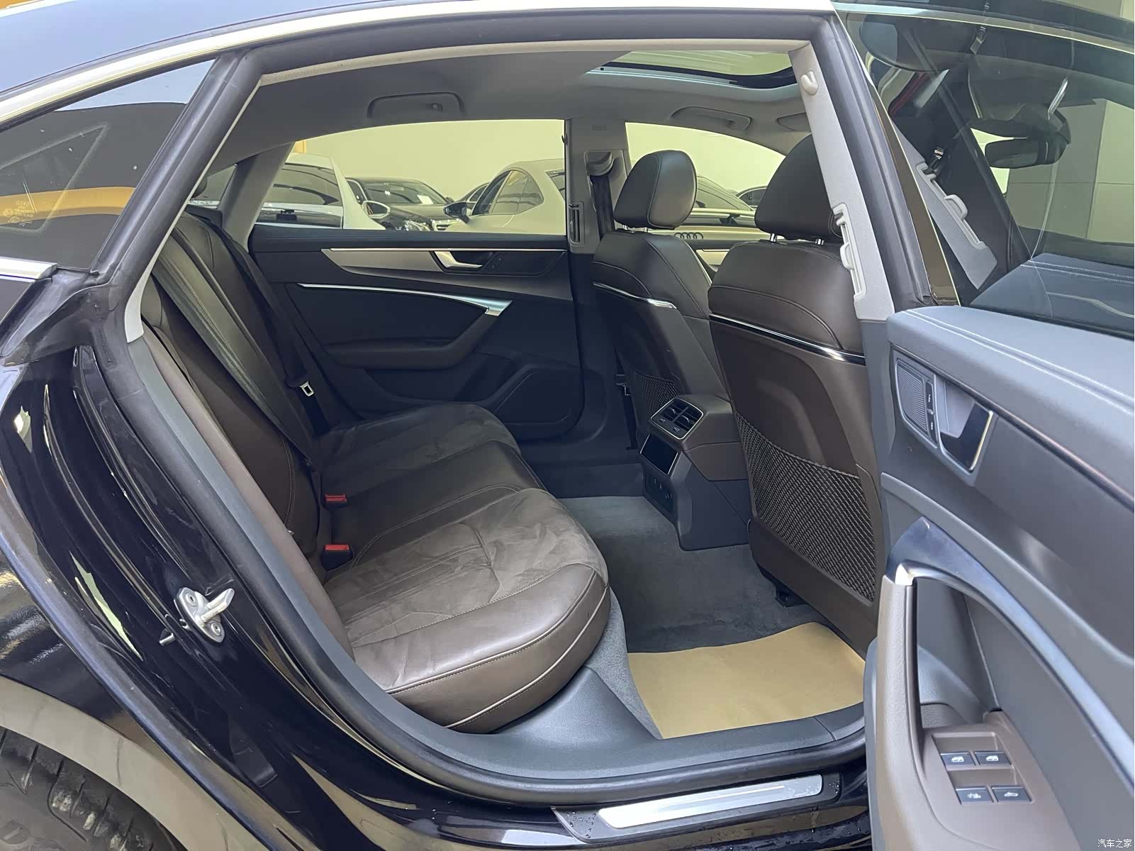 Audi A7L, 2024 7