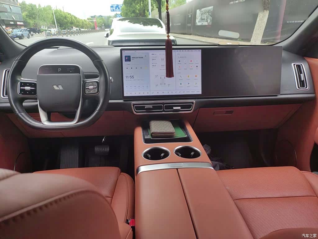 Li Auto L8, 2024 13
