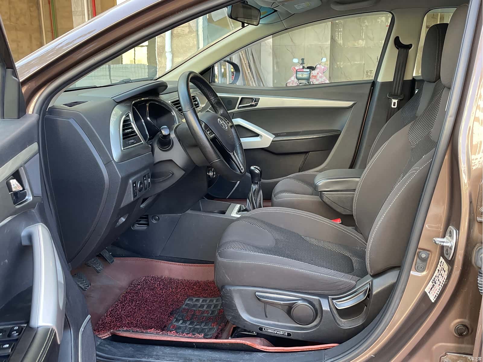 JAC S2, 2015 7