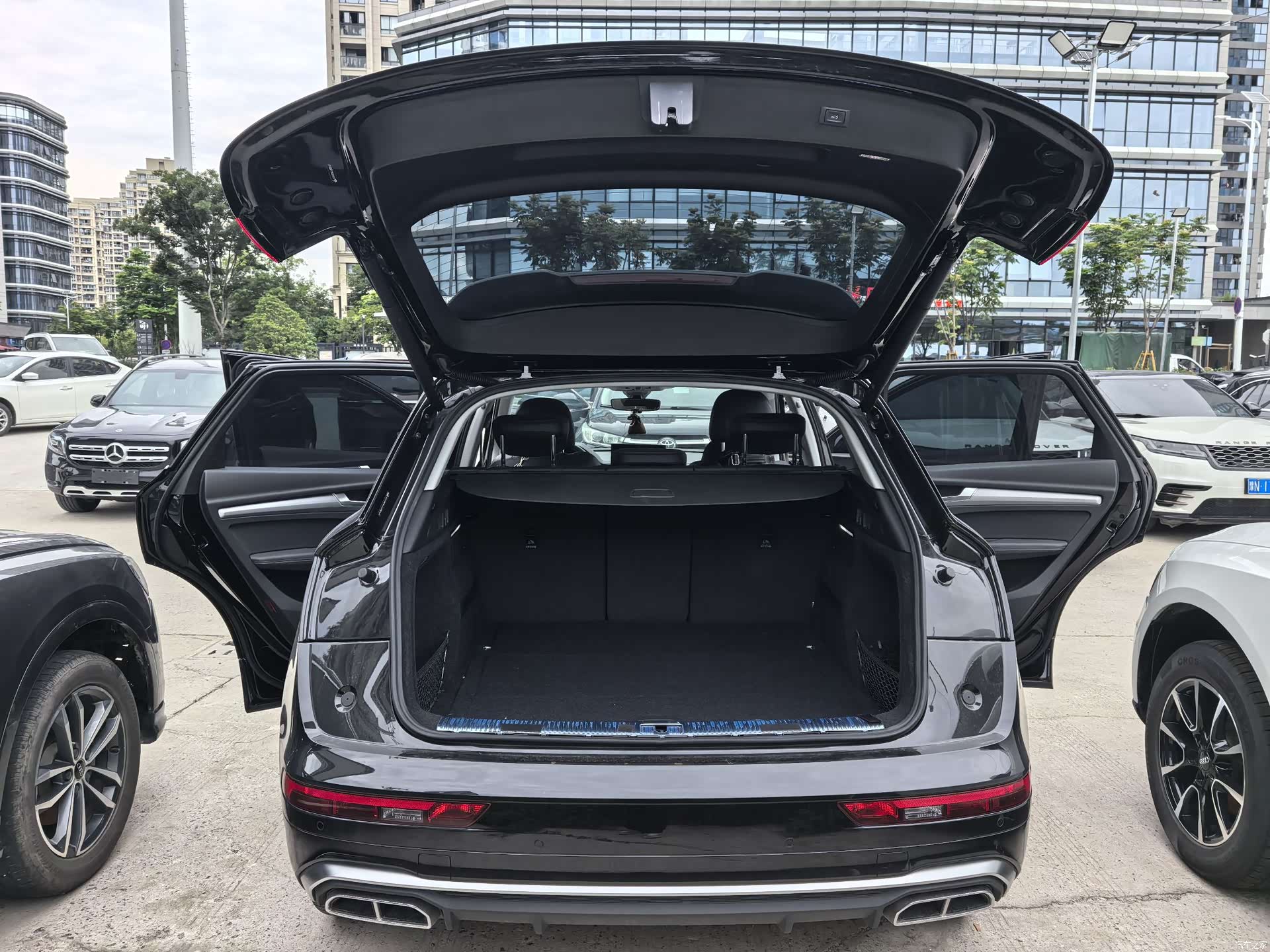 Audi Q5L, 2024 9
