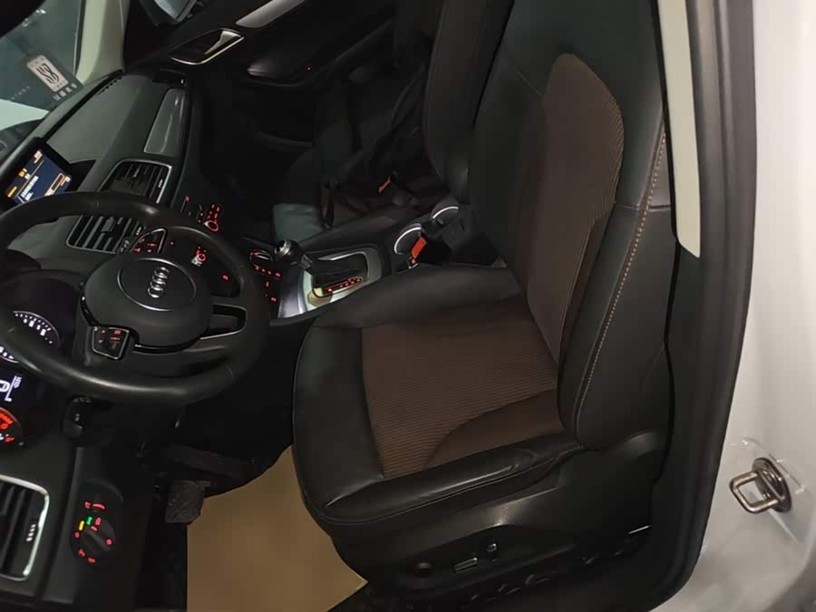 Audi Q3 2019, фото 14