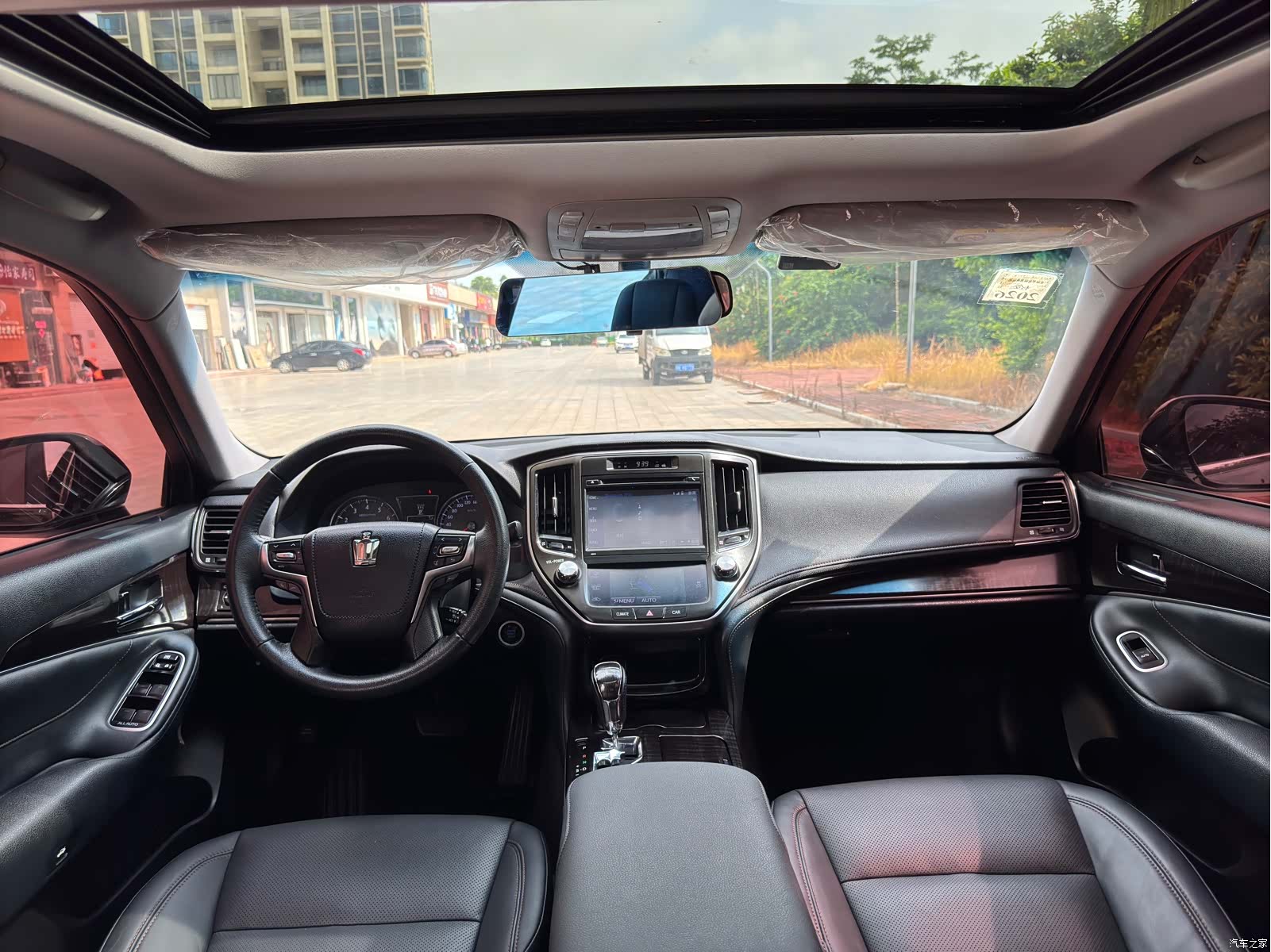 Toyota Crown, 2018 16
