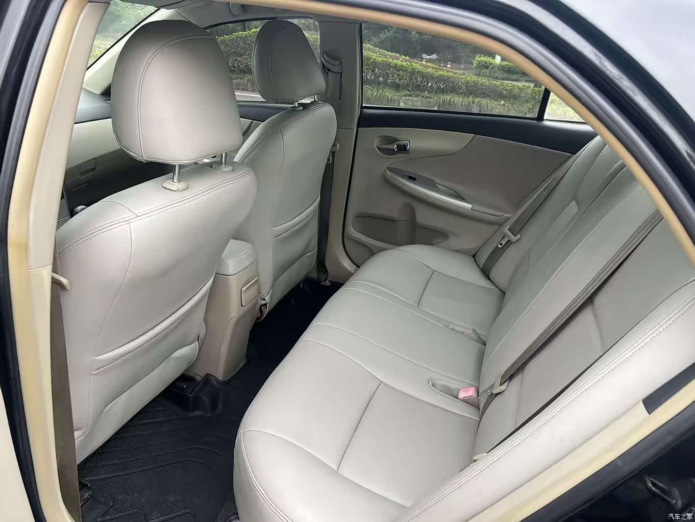 Toyota Corolla, 2013 10