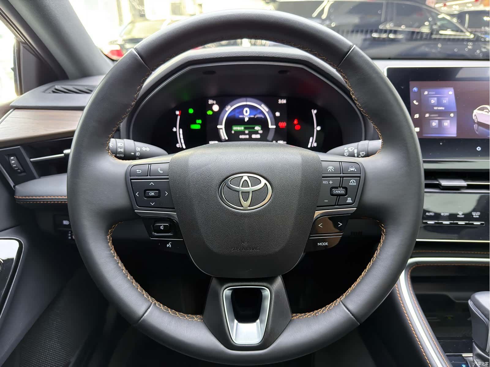 Toyota Avalon, 2025 10