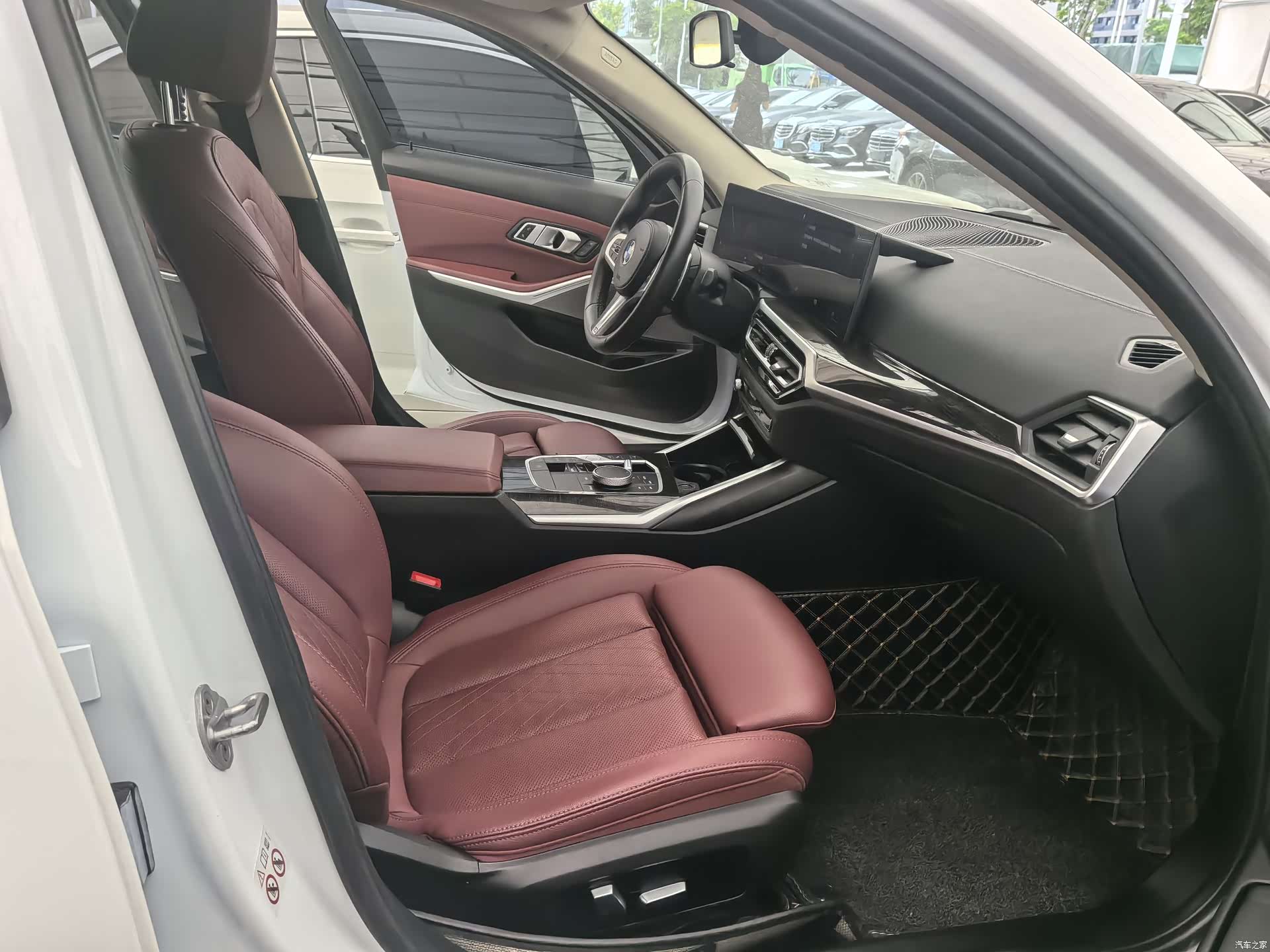 BMW 3 Series, 2023 12