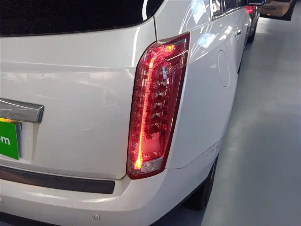 Cadillac SRX