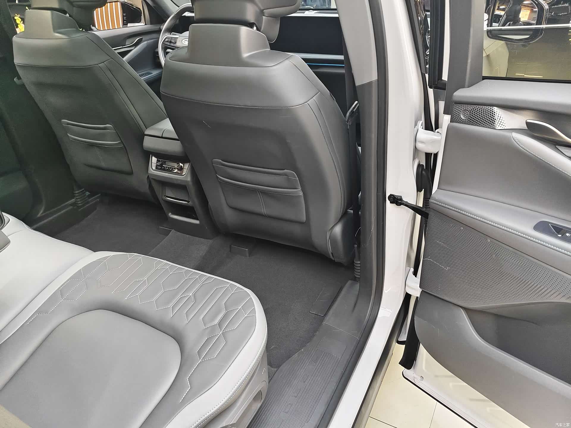Ford Edge L, 2024 9