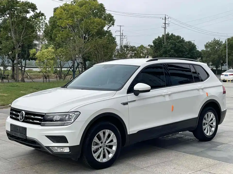Volkswagen Tiguan L