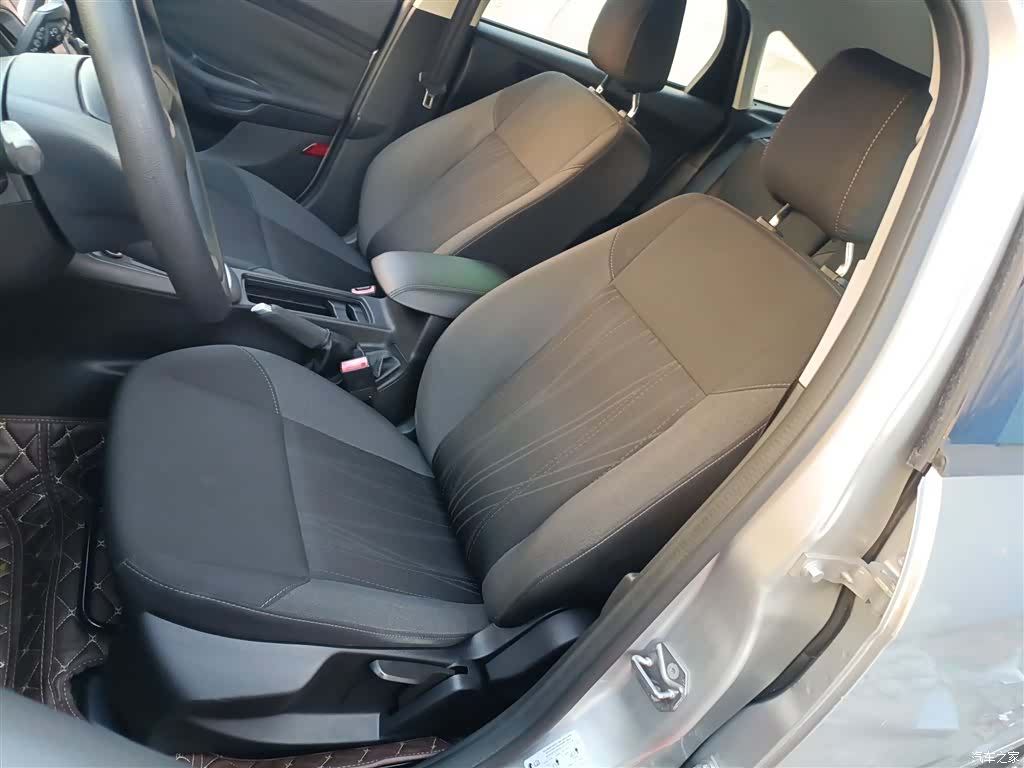 Ford Focus, 2016 7