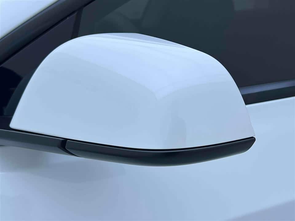 Tesla Model 3 Tesla Model 3