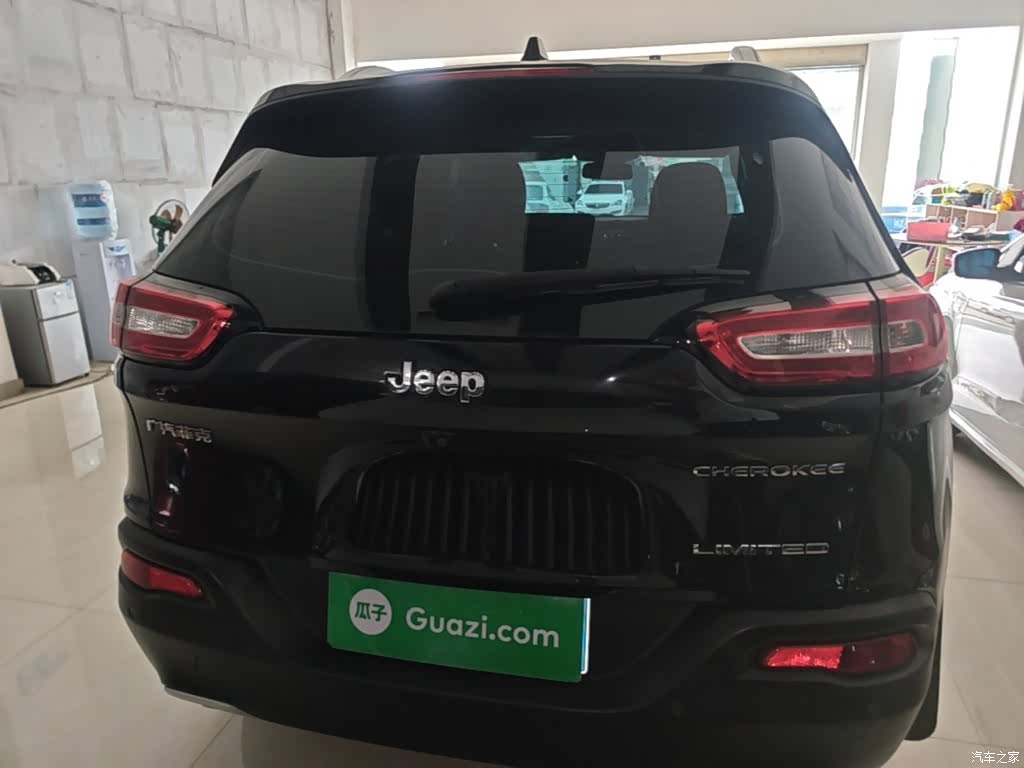 Jeep Cherokee, 2018 6
