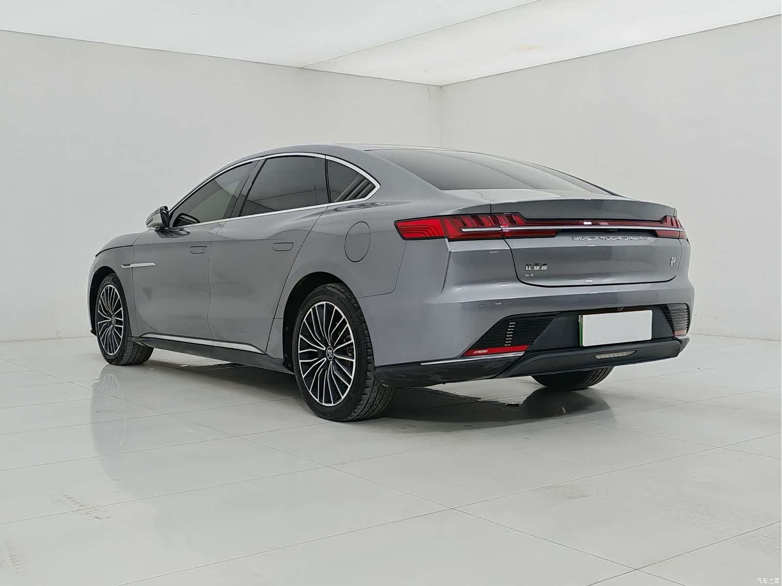 BYD Han, 2022 4