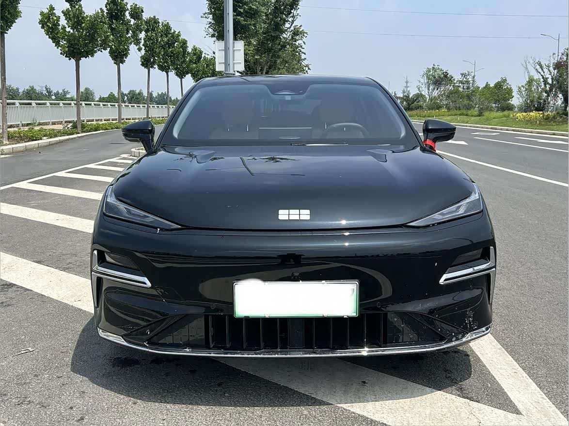 Geely 8, 2025 2