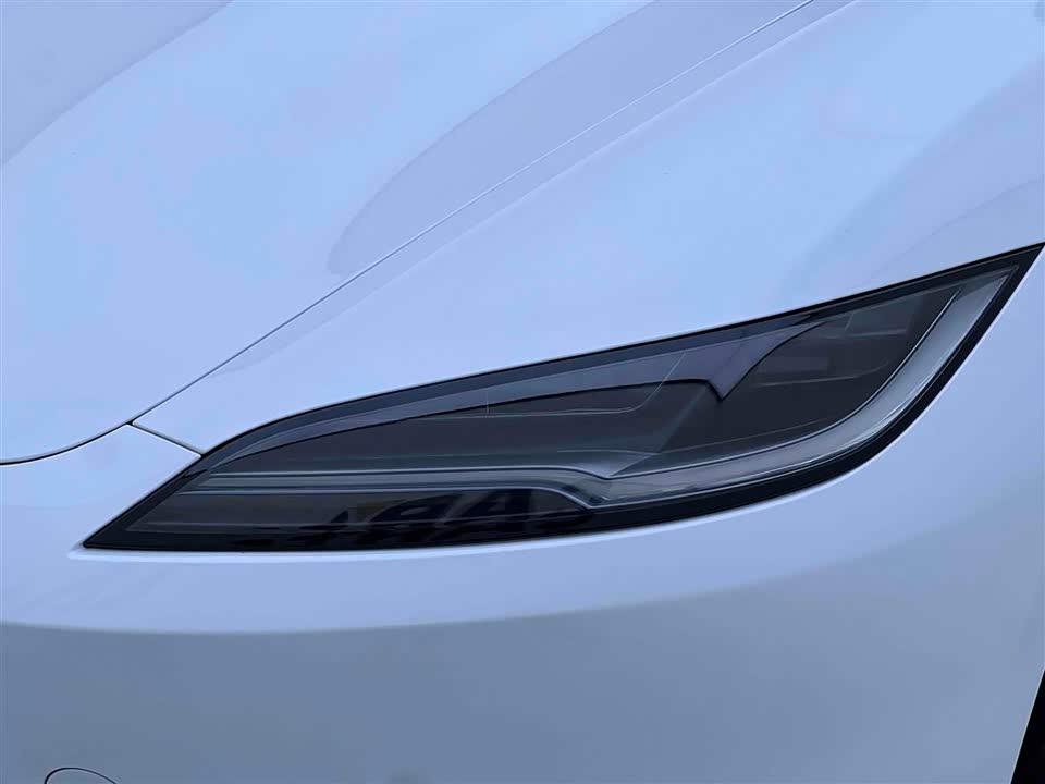 Tesla Model 3 Tesla Model 3