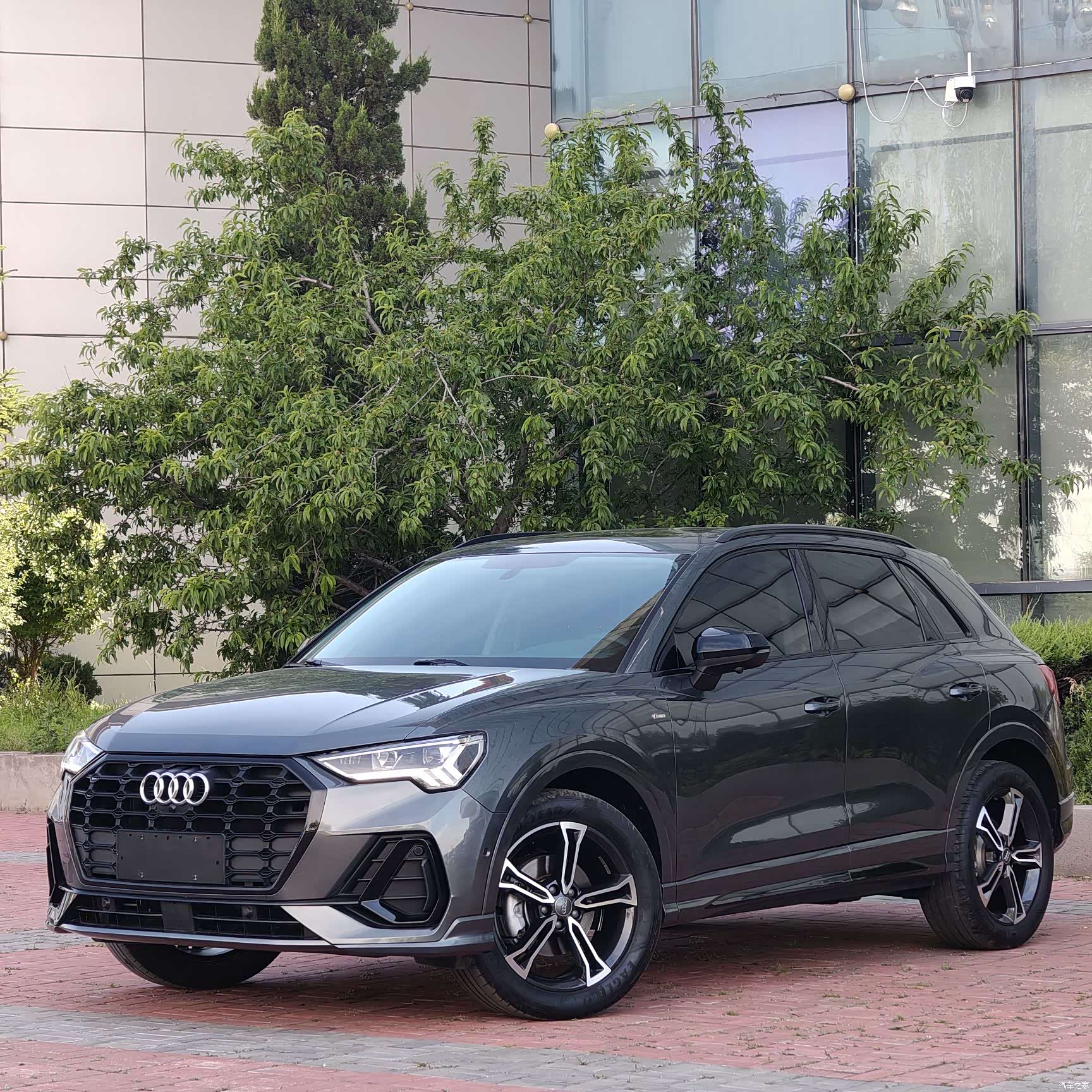 Audi Q3, 2022 1