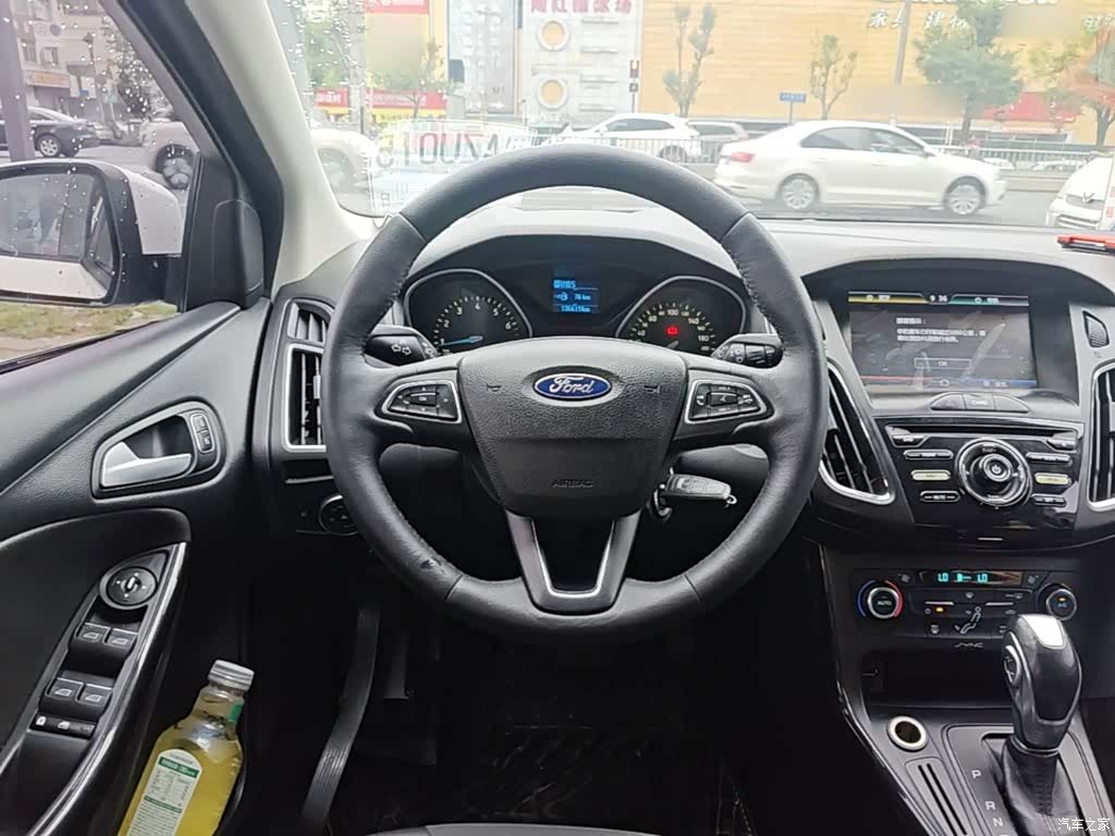 Ford Focus, 2016 11