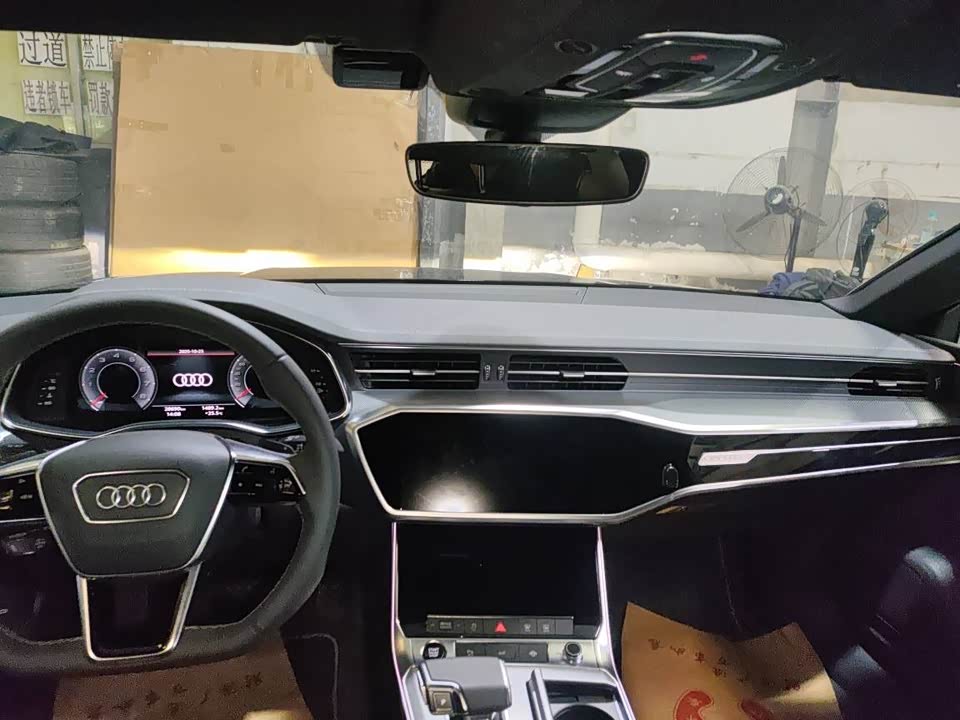 Audi A7L