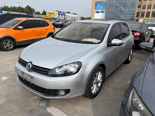Volkswagen Golf 2013 — купить из Китая под заказ