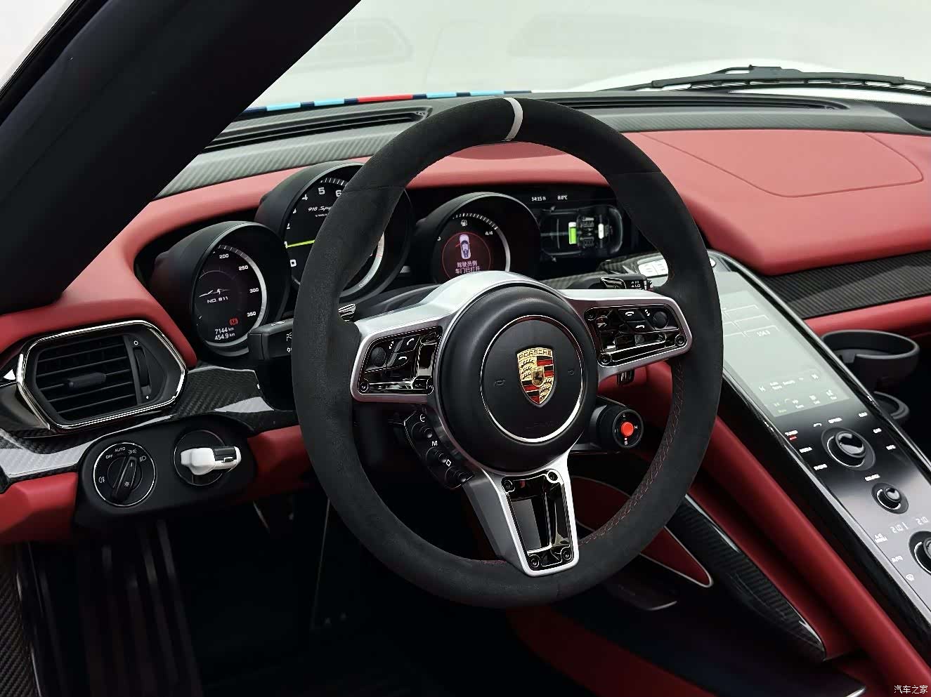 Porsche 918, 2016 18