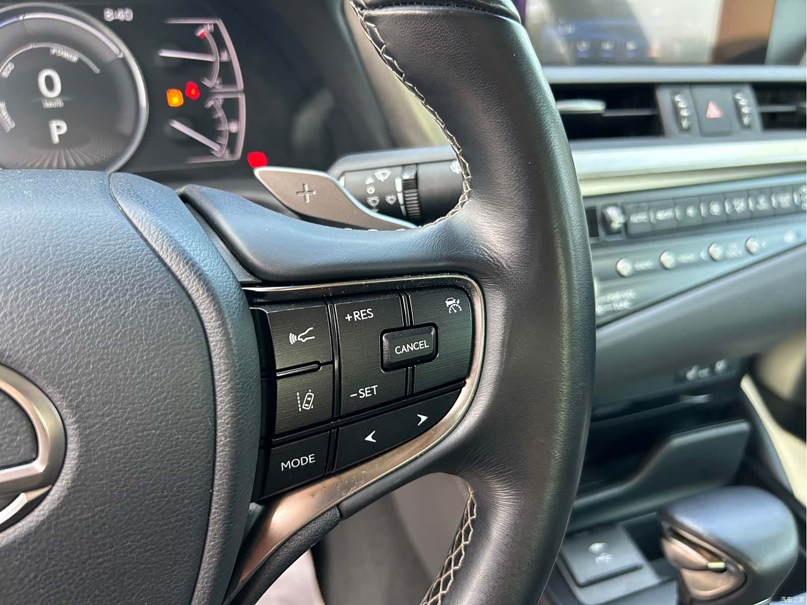 Lexus ES, 2021 9